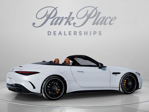 Used 2022 Mercedes-Benz SL 63 AMG 4MATIC image 22