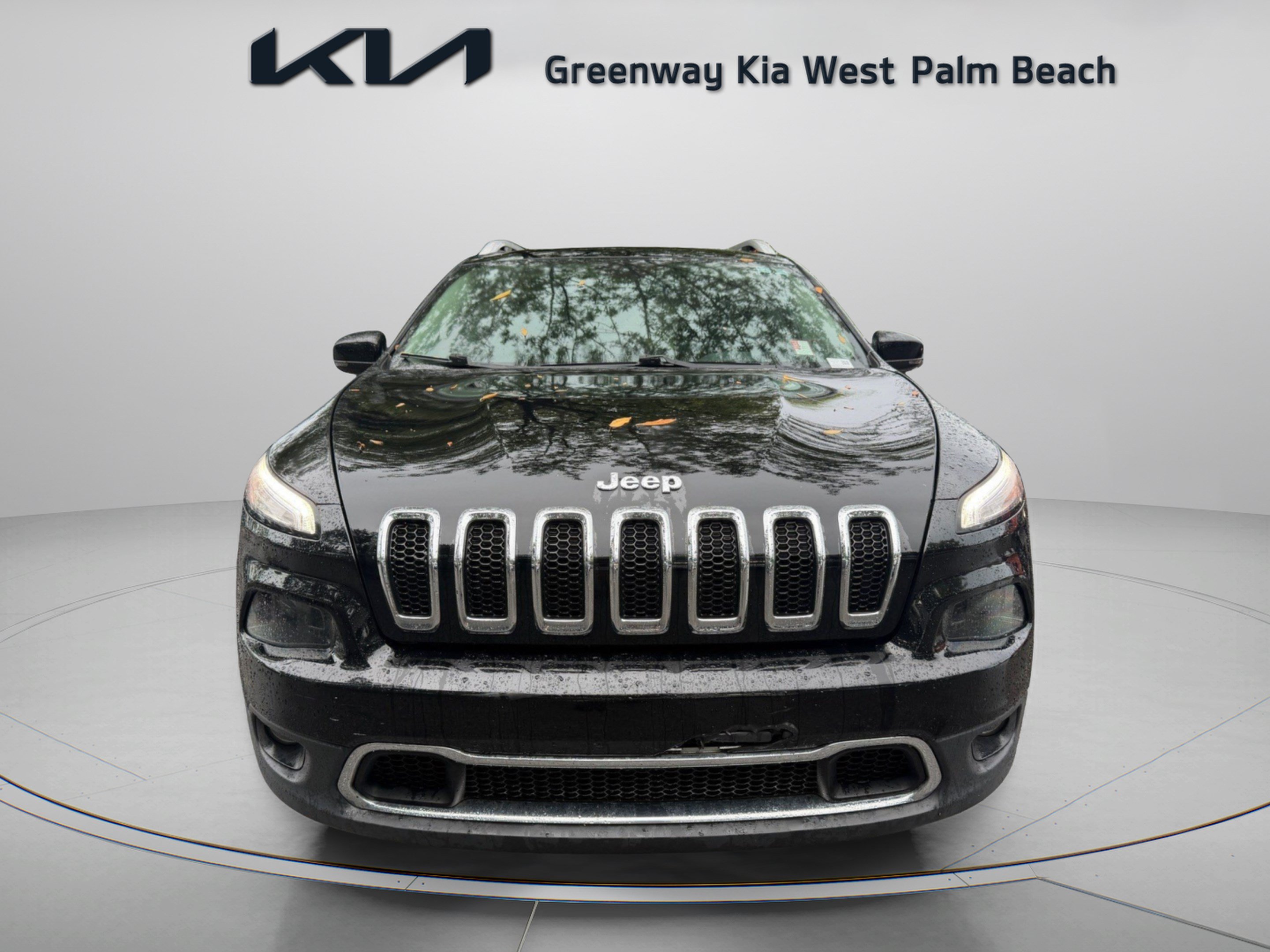Used 2018 Jeep Cherokee Limited FWD image 2