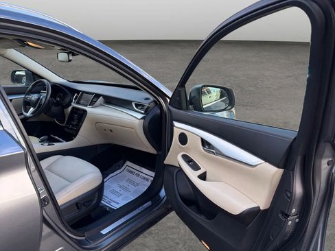 Used 2020 INFINITI QX50 Luxe w/ Navigation Package image 17