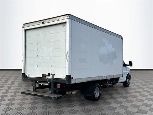 Used 2019 Chevrolet Express 3500 Extended w/ Power Convenience Package image 22