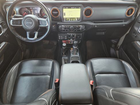 Used 2020 Jeep Gladiator Mojave AWD/4WD image 2