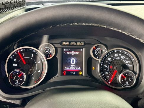 New 2026 RAM 2500 Big Horn AWD/4WD image 14