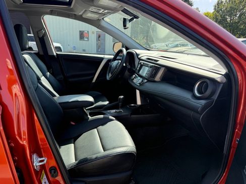 Used 2015 Toyota RAV4 Limited FWD image 16