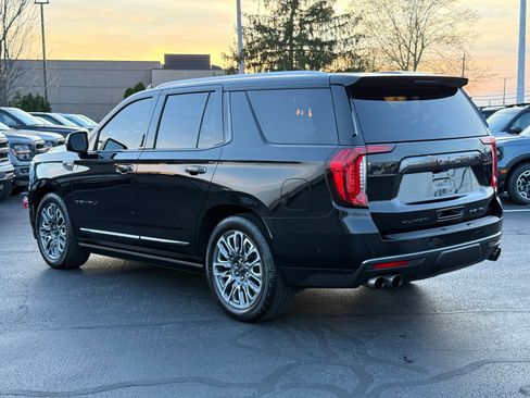 Used 2023 GMC Yukon Denali Ultimate AWD/4WD image 5
