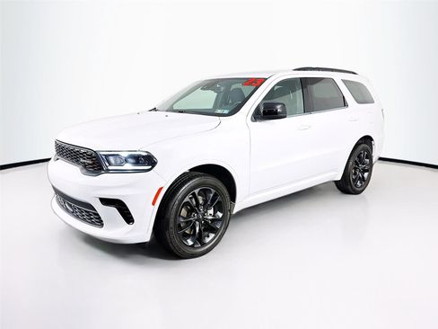 Used 2023 Dodge Durango GT AWD/4WD image 3