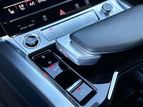 Certified 2024 Audi Q8 e-tron Premium Plus w/ Premium Plus Package image 29