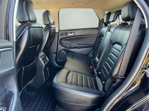 Used 2020 Ford Edge SEL image 17