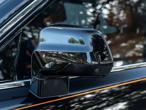 Used 2025 Rolls-Royce Cullinan image 12