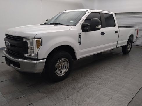 Used 2018 Ford F250 XL w/ Power Equipment Group image 2