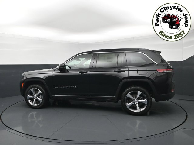 New 2026 Jeep Grand Cherokee Limited w/ Luxury Tech Group II AWD/4WD image 3