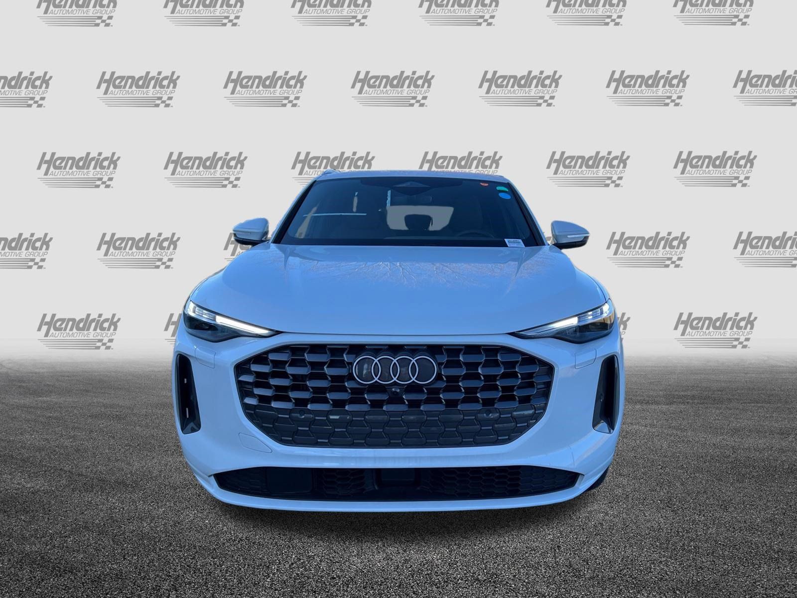 Used 2025 Audi Q5 Premium w/ Premium Plus AWD/4WD image 3