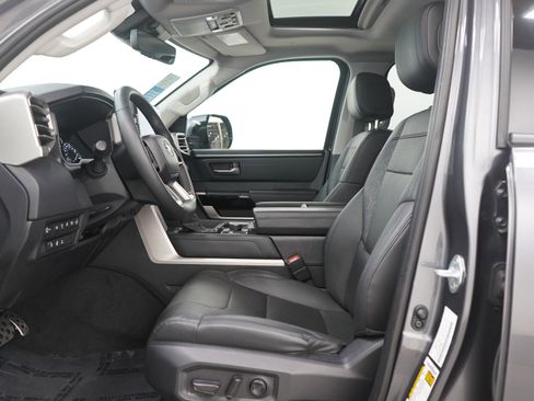 Used 2022 Toyota Tundra Limited image 23