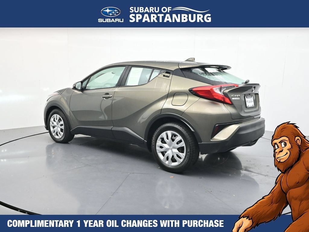 Used 2021 Toyota C-HR LE FWD image 6