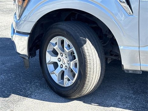 Used 2023 Ford F150 XLT image 40
