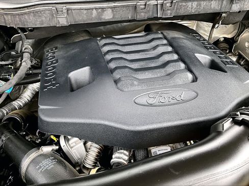 Certified 2023 Ford F150 XLT w/ Equipment Group 302A High image 33