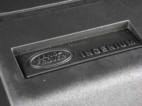 Used 2022 Land Rover Defender 110 X-Dynamic SE image 25