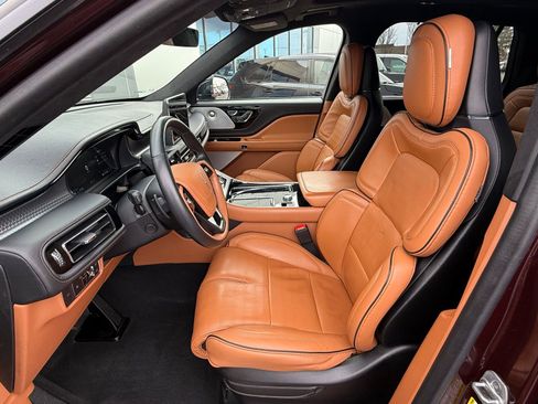 Used 2023 Lincoln Aviator Black Label w/ Dynamic Handling Package image 12