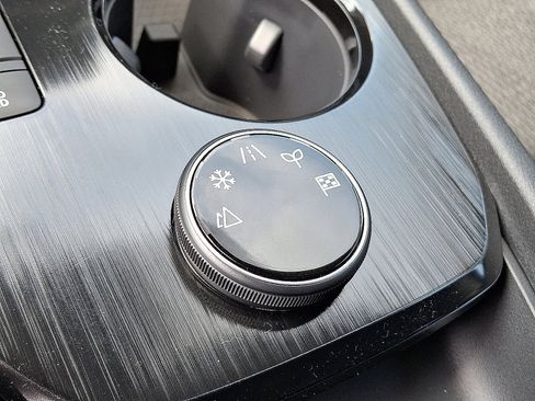 New 2026 Nissan Rogue SV image 15