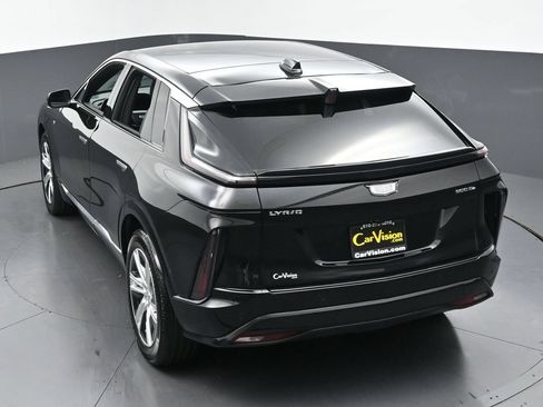 Used 2024 Cadillac Lyriq Tech w/ Driver Assist Package AWD/4WD image 37