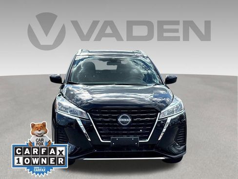 Used 2024 Nissan Kicks SV FWD image 2