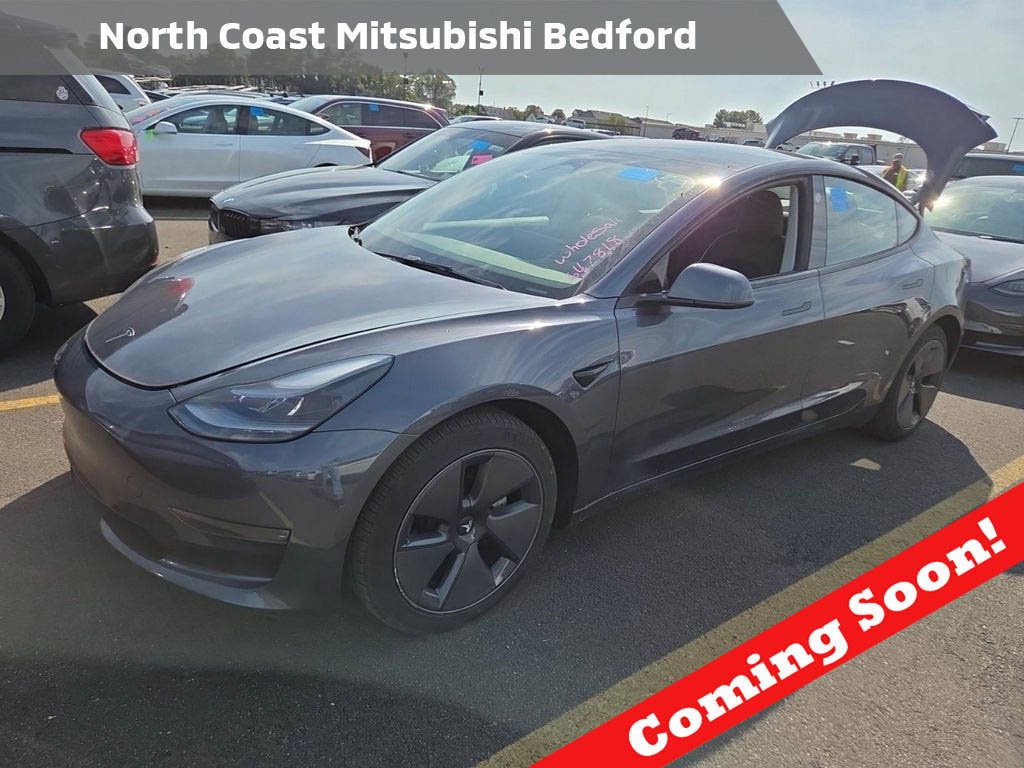Used 2023 Tesla Model 3 Standard Range RWD image 1