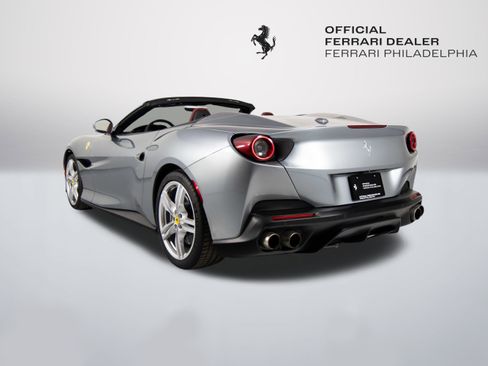 Certified 2019 Ferrari Portofino image 6