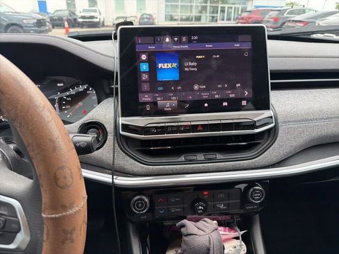 Used 2024 Jeep Compass Sport AWD/4WD image 8