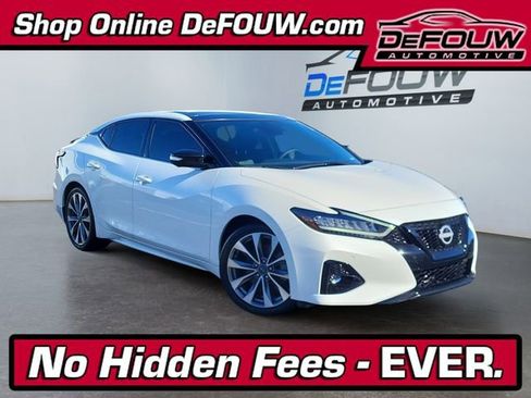 Used 2023 Nissan Maxima SR w/ Sport Mat Group image 1