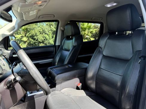 Used 2021 Toyota Tundra SR5 w/ SR5 Leather Package AWD/4WD image 20