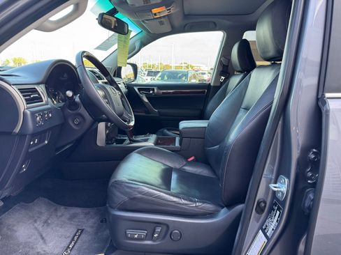 Used 2015 Lexus GX 460 image 14