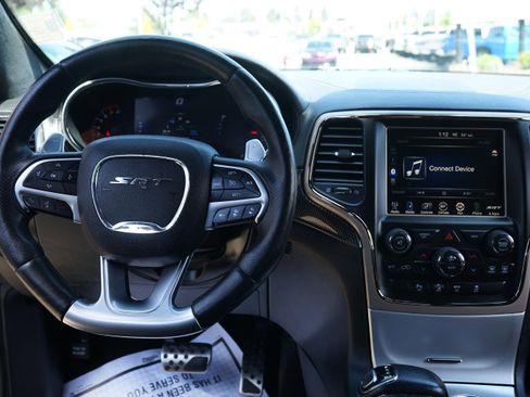 Used 2015 Jeep Grand Cherokee SRT w/ Luxury Group II AWD/4WD image 20
