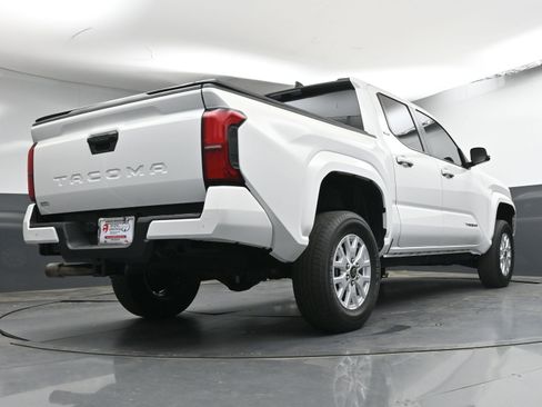 Used 2024 Toyota Tacoma SR5 image 25