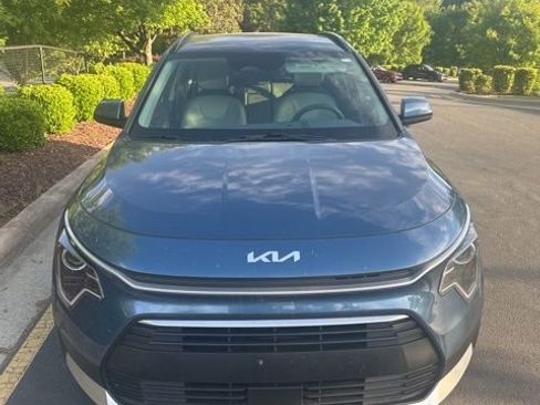 Used 2023 Kia Niro EX FWD image 1
