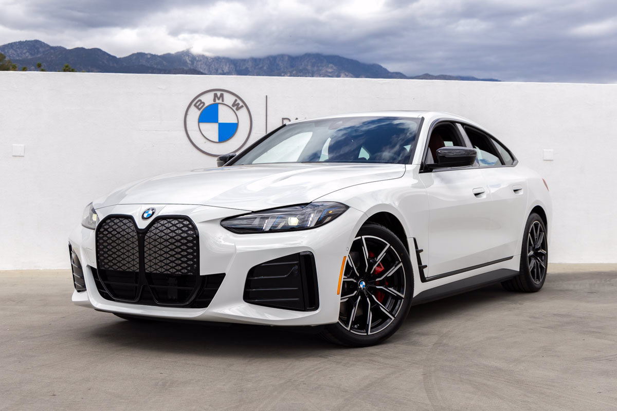 New 2026 BMW i4 eDrive40 w/ M Sport Package RWD image 8