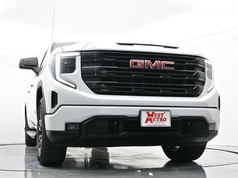 Certified 2024 GMC Sierra 1500 Elevation image 32