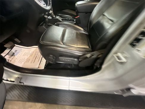 Used 2023 Jeep Wrangler Unlimited Sahara w/ Cold Weather Group image 12