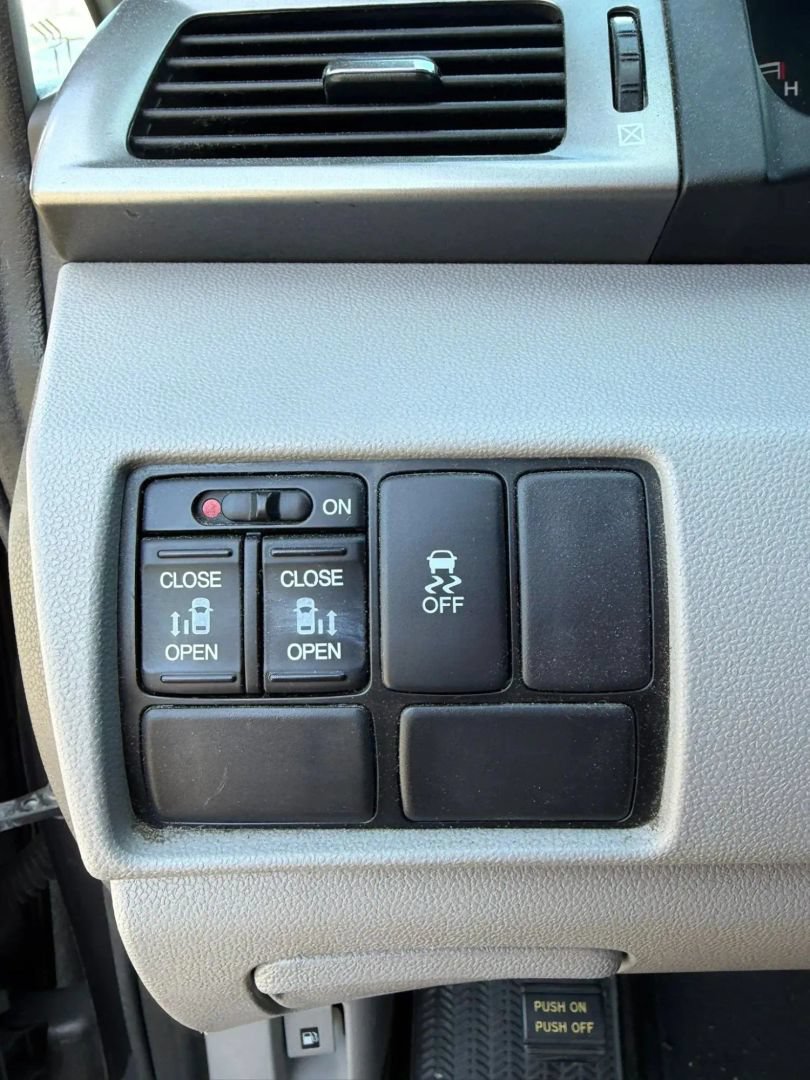 Used 2016 Honda Odyssey SE image 28