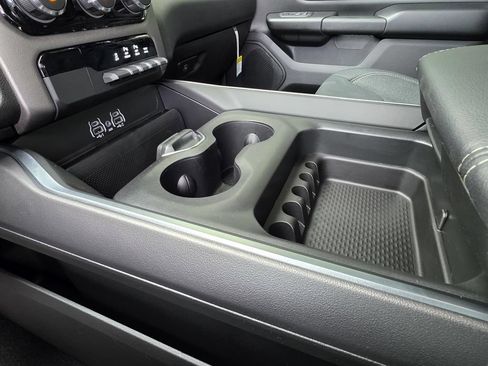 New 2026 RAM 1500 Express AWD/4WD image 20