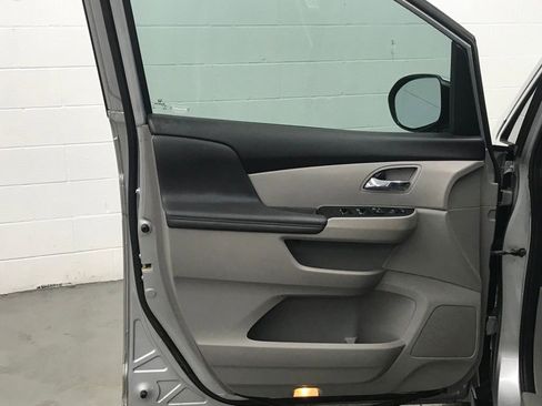Used 2015 Honda Odyssey EX-L image 9
