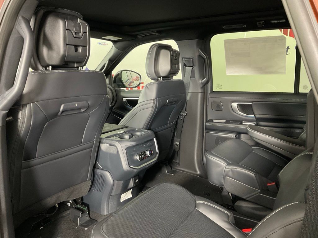 New 2027 Ford Expedition Max Platinum w/ Stealth Appearance Package AWD/4WD image 15