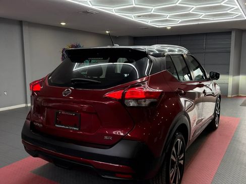 Used 2019 Nissan Kicks SR w/ Exterior Electronics Package FWD image 6