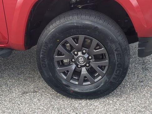 Certified 2022 Toyota Tacoma SR5 w/ Technology Package RWD image 11