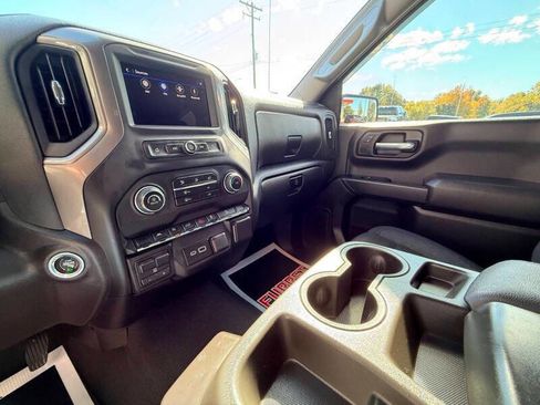 Used 2024 Chevrolet Silverado 1500 Custom Trail Boss image 28