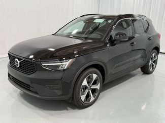 New 2026 Volvo XC40 B5 Core w/ Protection Package Premier image 1