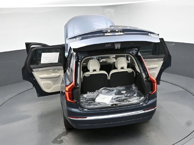 New 2026 Volvo XC90 B6 Ultra w/ Protection Package AWD/4WD image 52