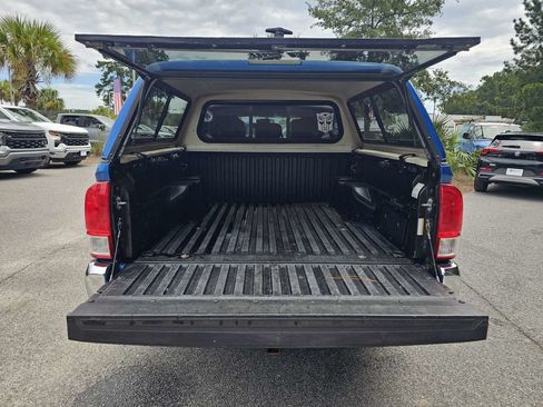 Used 2016 Toyota Tacoma SR5 RWD image 13
