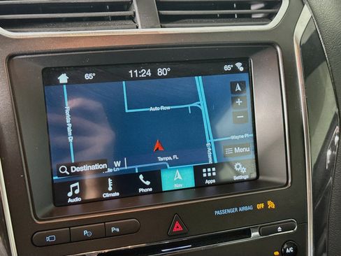 Used 2018 Ford Explorer Limited w/ Equipment Group 301A FWD image 14