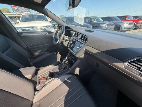 Used 2023 Volkswagen Tiguan SE R-Line FWD image 25