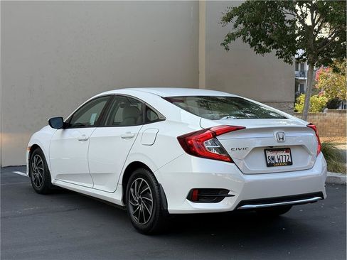 Used 2019 Honda Civic LX image 5