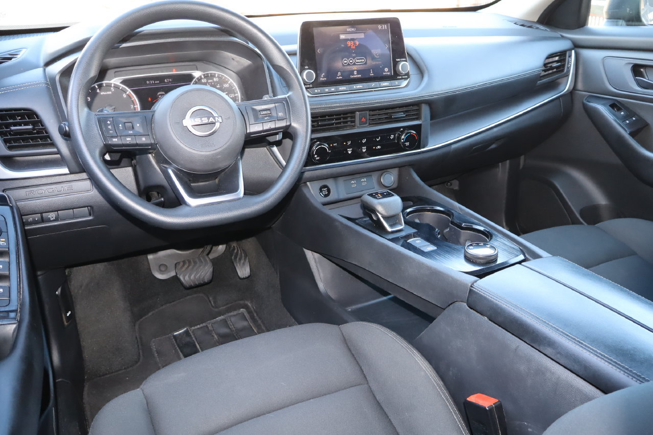 Used 2024 Nissan Rogue S AWD/4WD image 4